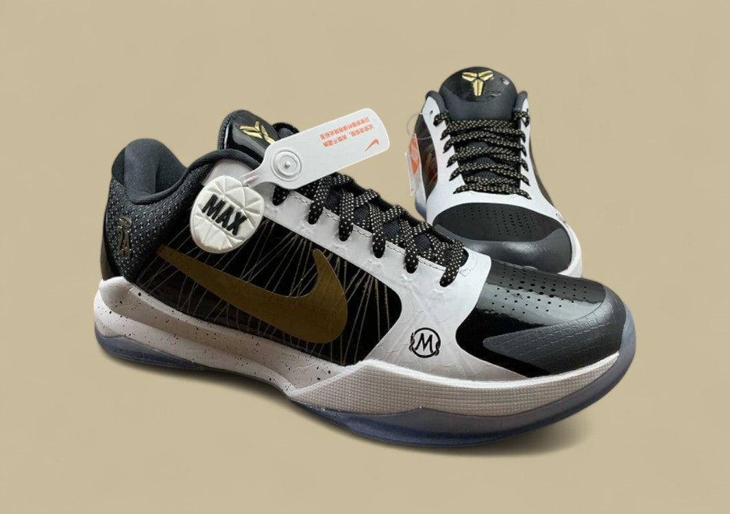 Kobe 5 Protro Black/White/Gold