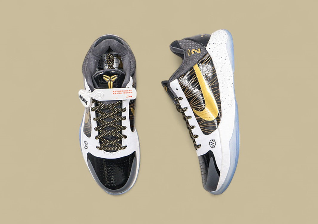 Kobe V Protro Black/Gold/White
