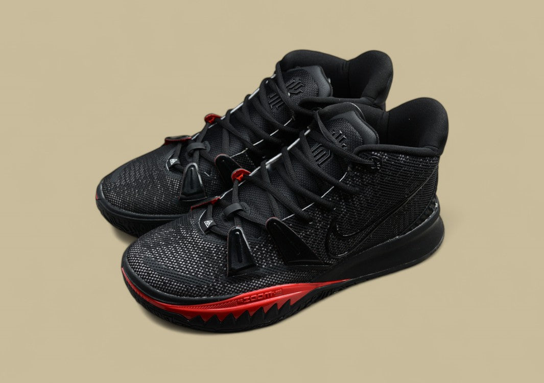 Kyrie 7 EP Black/Black/Red