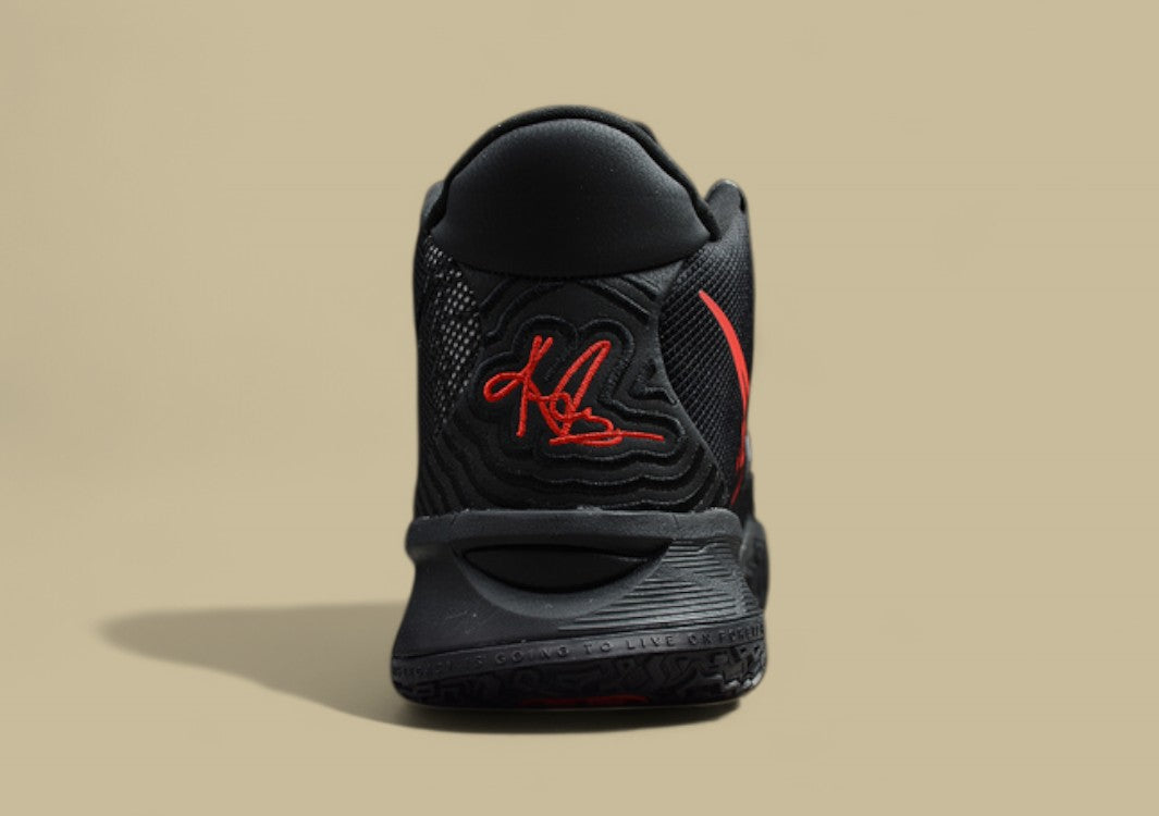 Kyrie 7 EP Black/Black/Red