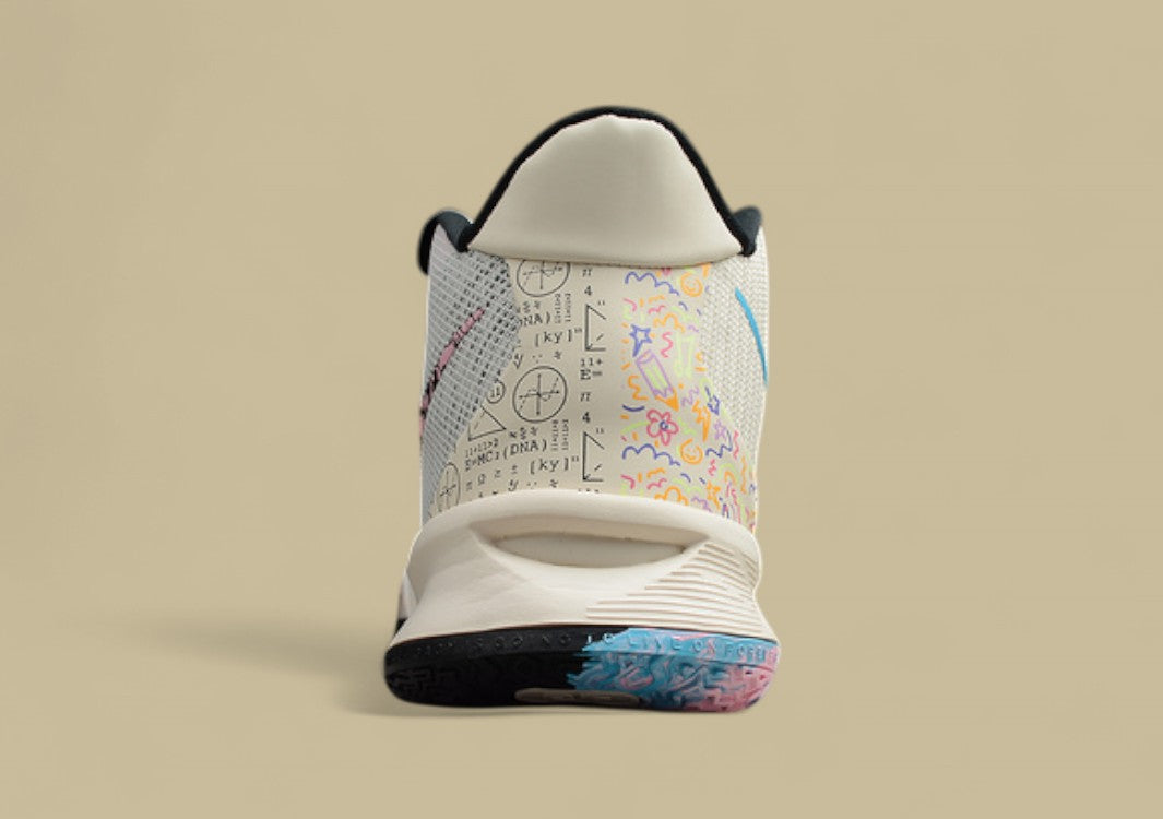 Kyrie 7 EP Pale Ivory/Chlorine Blue/Black
