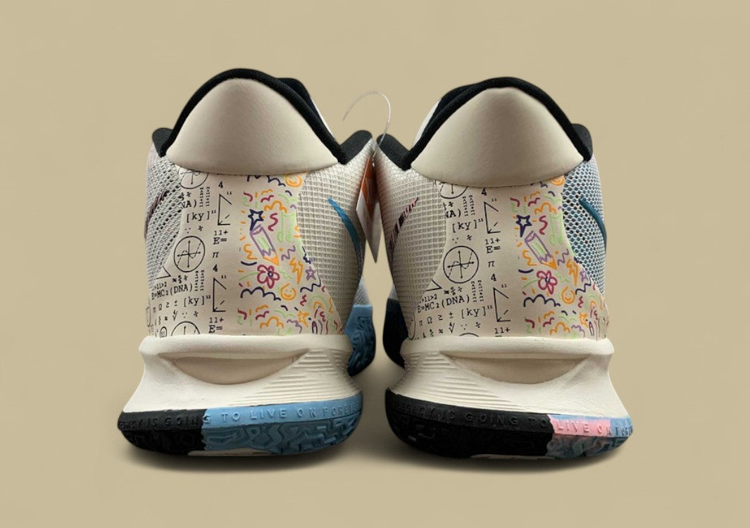 Kyrie 7 EP Yin Yang Edition Pale Ivory/Chlorine Blue/Black