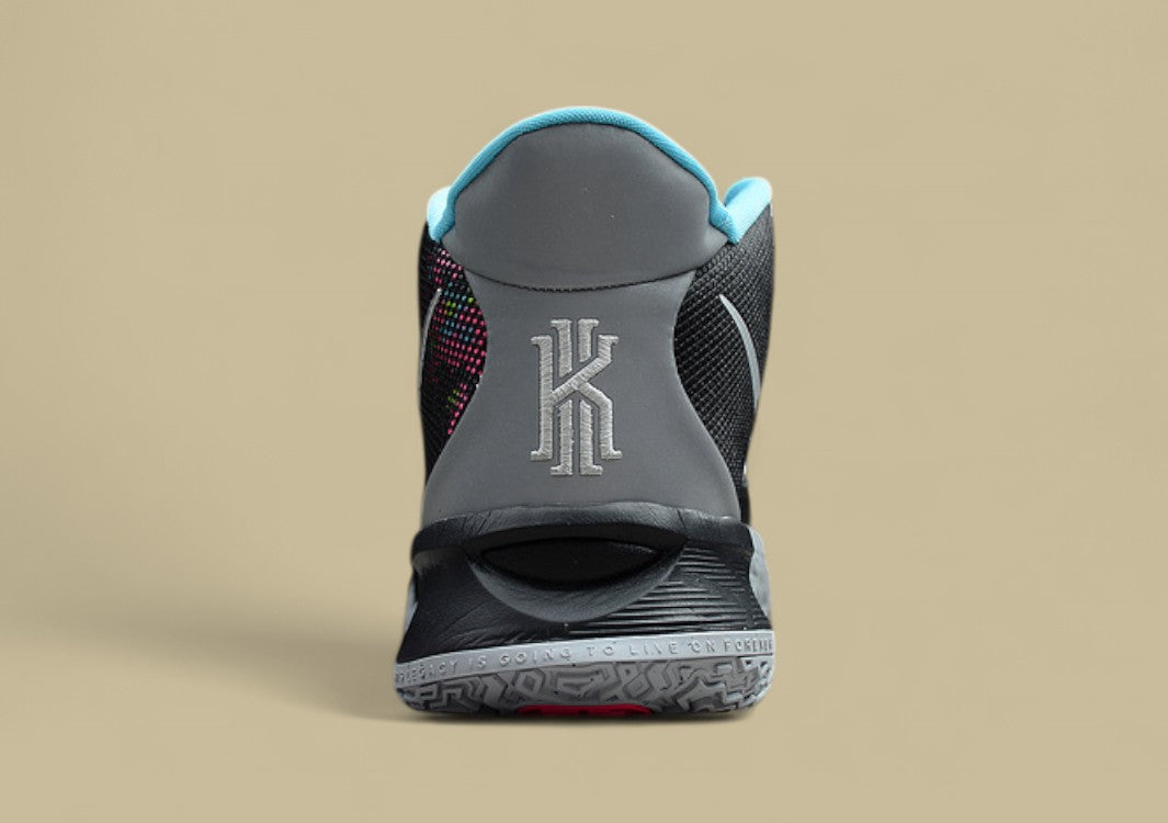 Kyrie 7 Ep Black/Silver/Pink-Grey