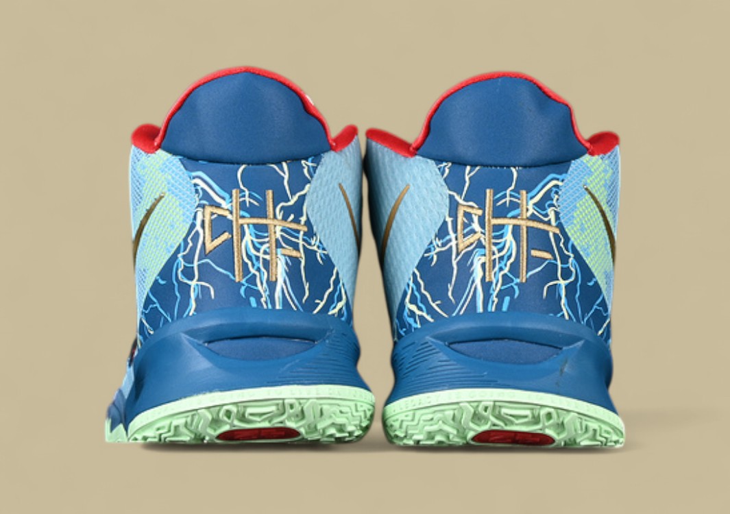 Kyrie 7 Preheat Special Fx Bleached Aqua/Metallic Gold/Green Abyss