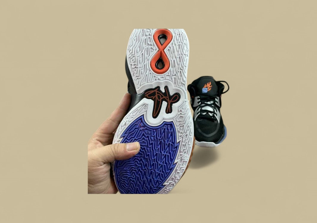 Kyrie 8 EP Fire and Ice Black/Metallic Silver/Black