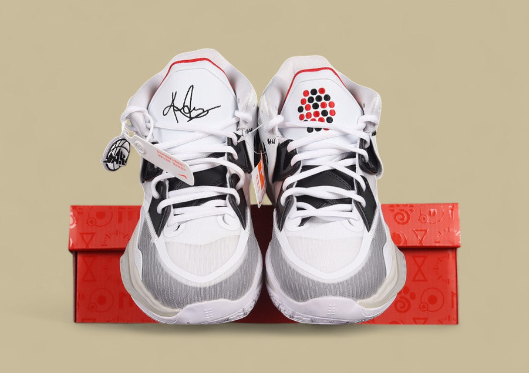 Kyrie 8 Infinity Ep Man Machine White/Black/University Red