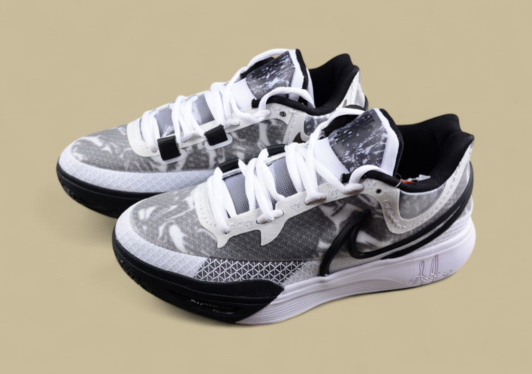 Kyrie 9Ep White/Black/Grey