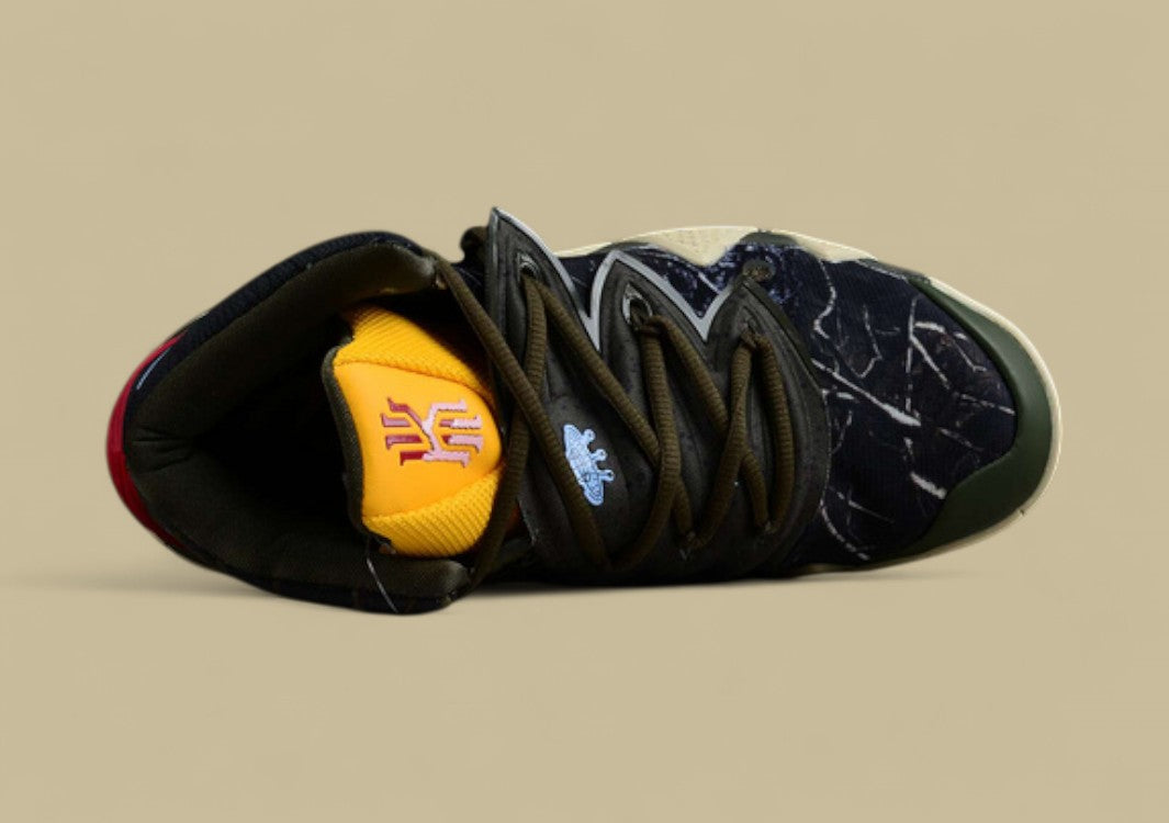 Kyrie Hybrid S2 Ep What The Camo Cargo Khaki/Light Marine/University Gold