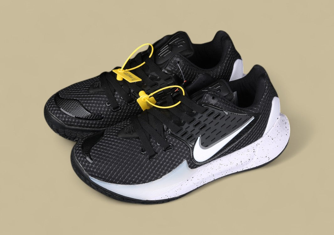 Kyrie Low 2 Black/Anthracite-White