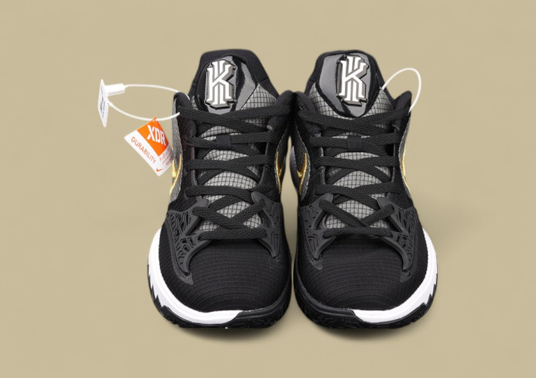 Kyrie Low 4 Ep Takashi Black/Black/White/Metallic Gold