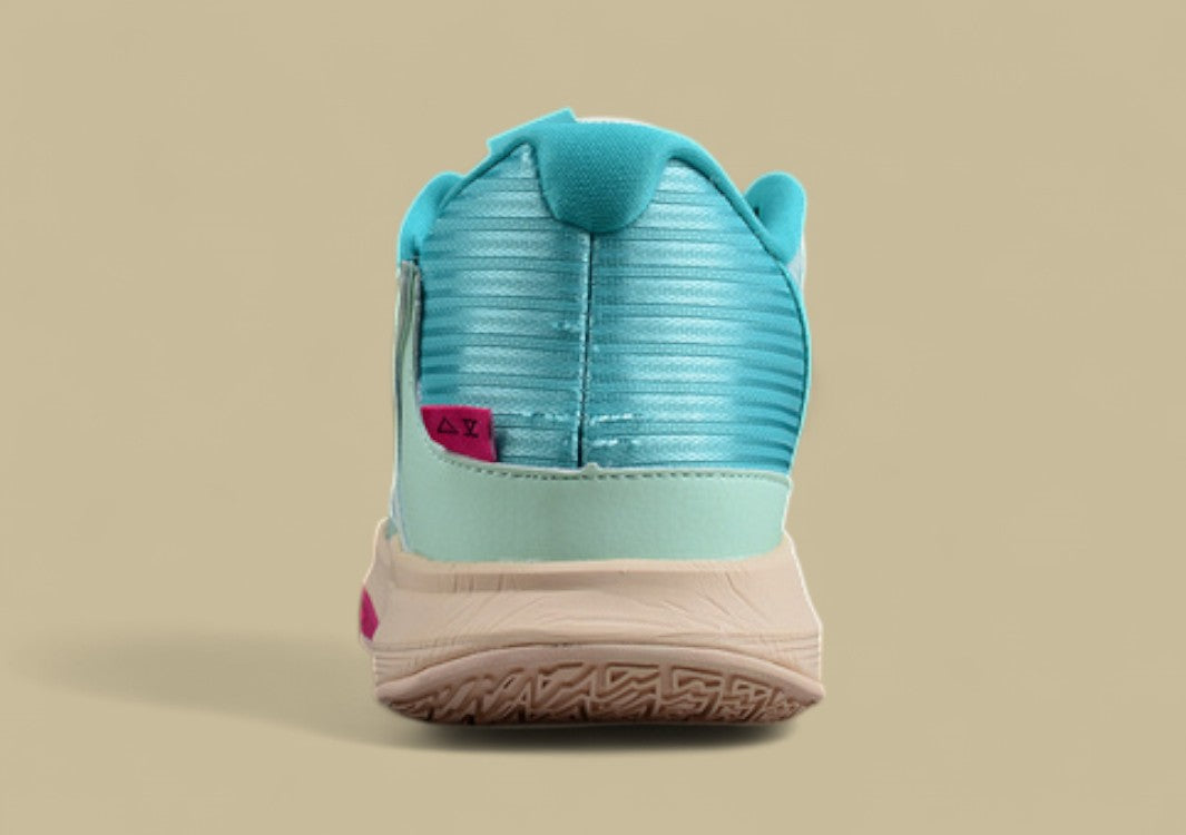 Kyrie Low 5 Ep Community Multi-Color/Multi-Color