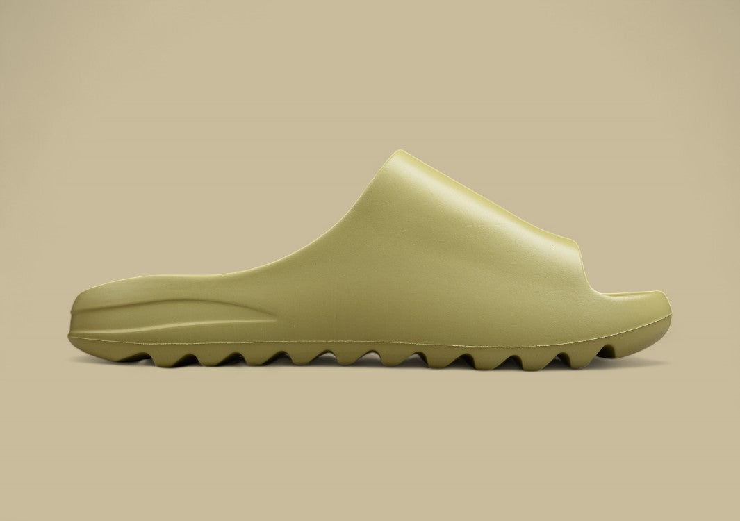 Minimalist Green Coconut Slippers for Daily Wear