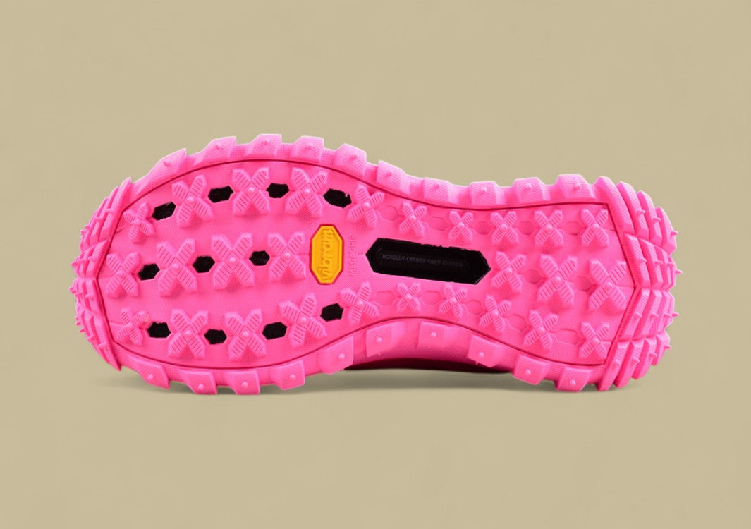 Moncler Trailgrip GTX Low-Top Sneaker – Black & Neon Pink