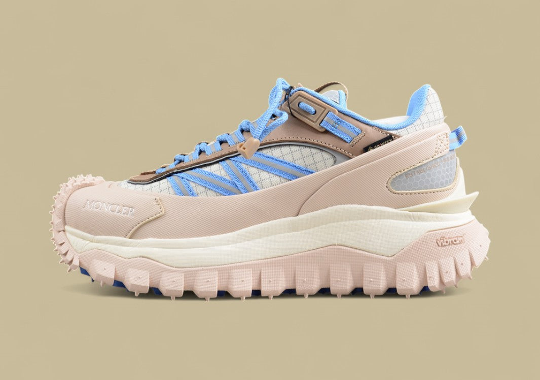 Moncler Trailgrip GTX Low – Sandstone & Sky Blue