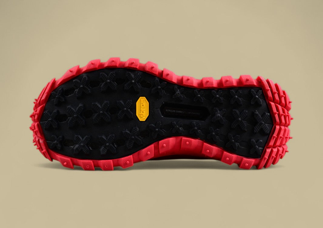 Moncler Trailgrip GTX Sneakers - Black/Crimson Red