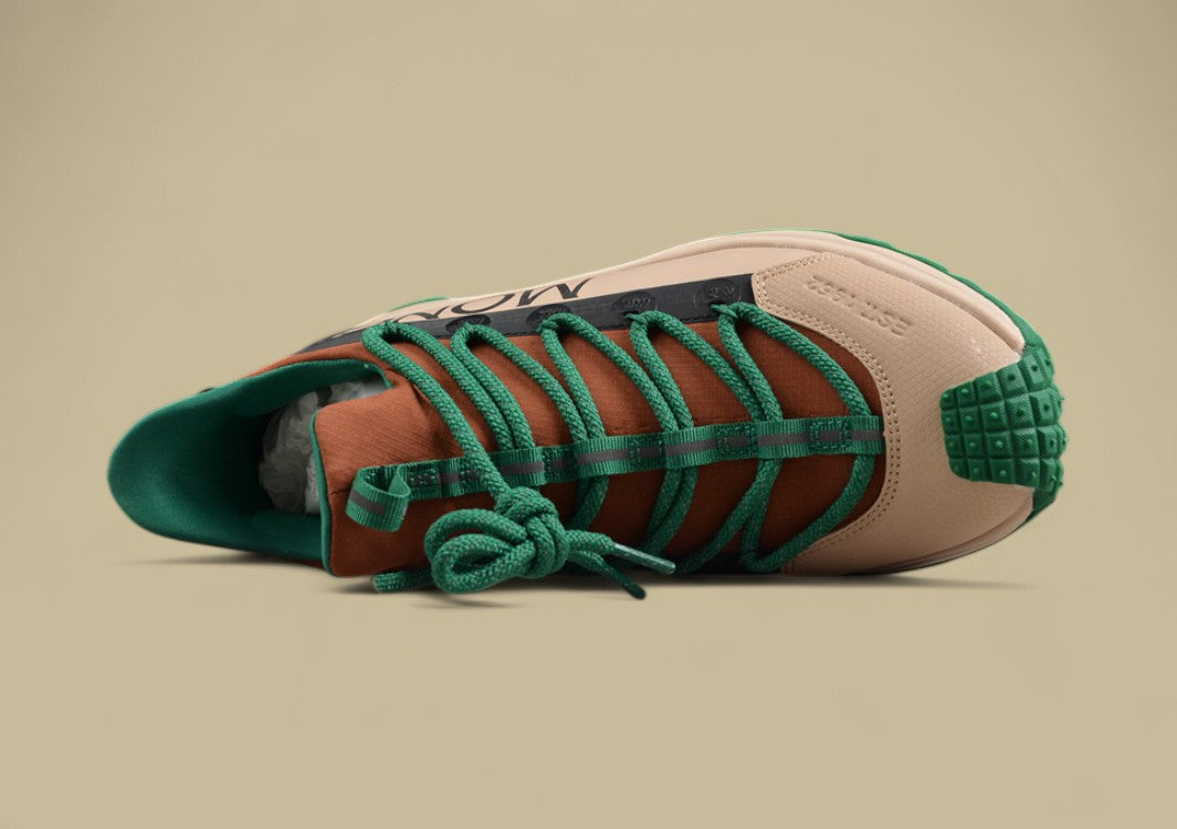Moncler Trailgrip Lite Sneakers - Beige/Brown