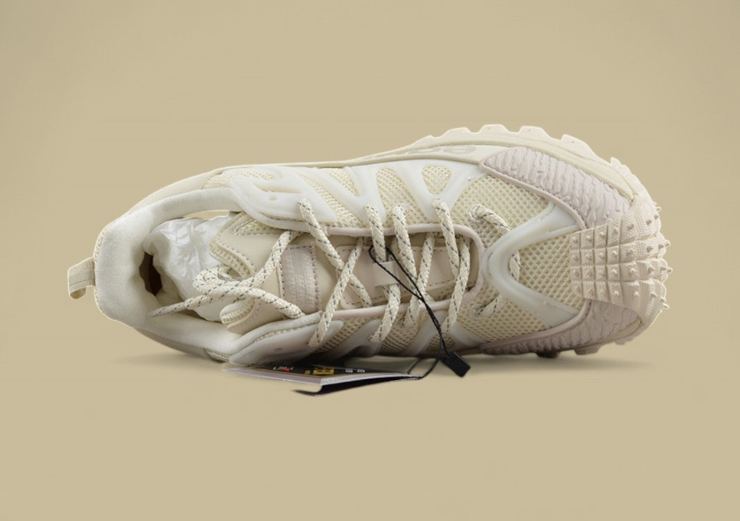 Moncler Trailgrip Low Sneakers - Cream White
