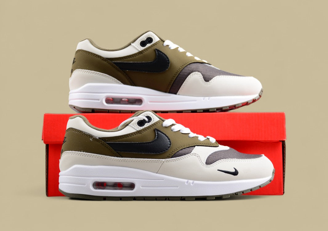 Nike Air Max 1 Sleek Retro Sneakers with Cushioning Tech
