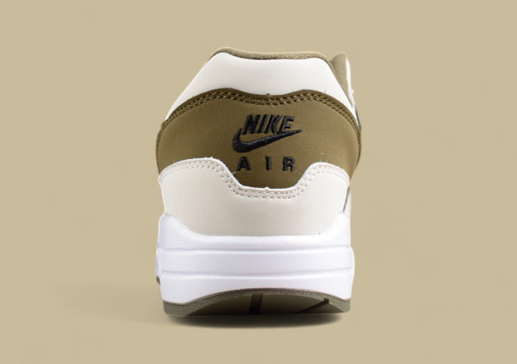 Nike Air Max 1 Sleek Retro Sneakers with Cushioning Tech