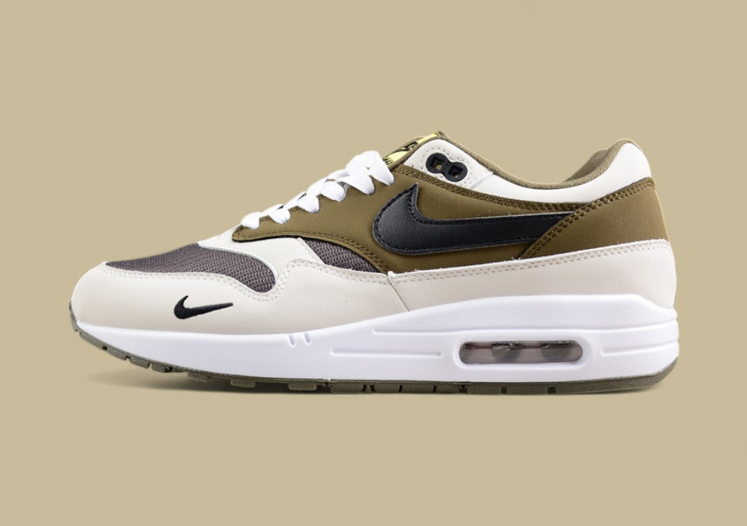 Nike Air Max 1 Sleek Retro Sneakers with Cushioning Tech