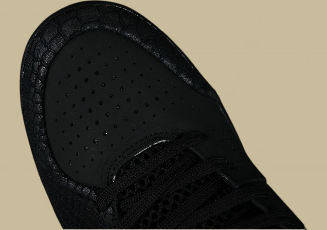 Nike Kobe "Gift of Mamba" Black University Gold Sleek Triple Black Tribute Basketball Shoe