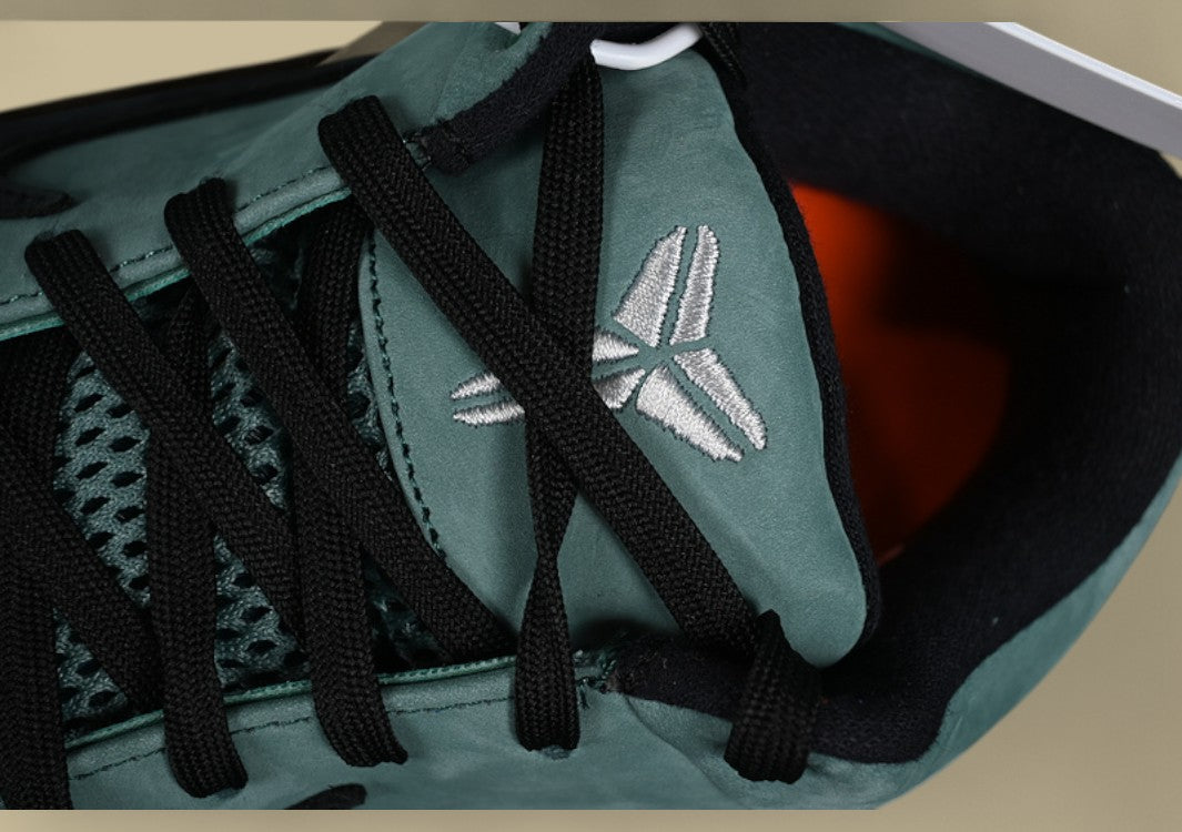 Nike Kobe "Girl Dad" Bicoastal Black Metallic Silver Tribute Low-Top Basketball Shoe