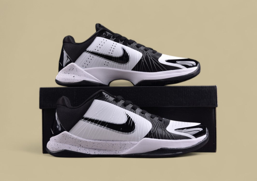 Nike Kobe "White Black" Classic Low-Top Basketball Shoe with Clean Monochrome Contrast and Speckled Midsole