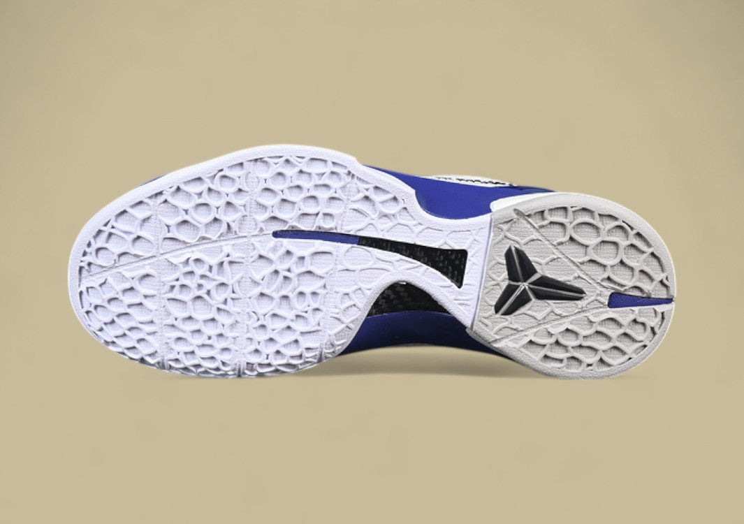 Nike Kobe "White Black Concord" Classic Low-Top Basketball Shoe in Neutral Tones
