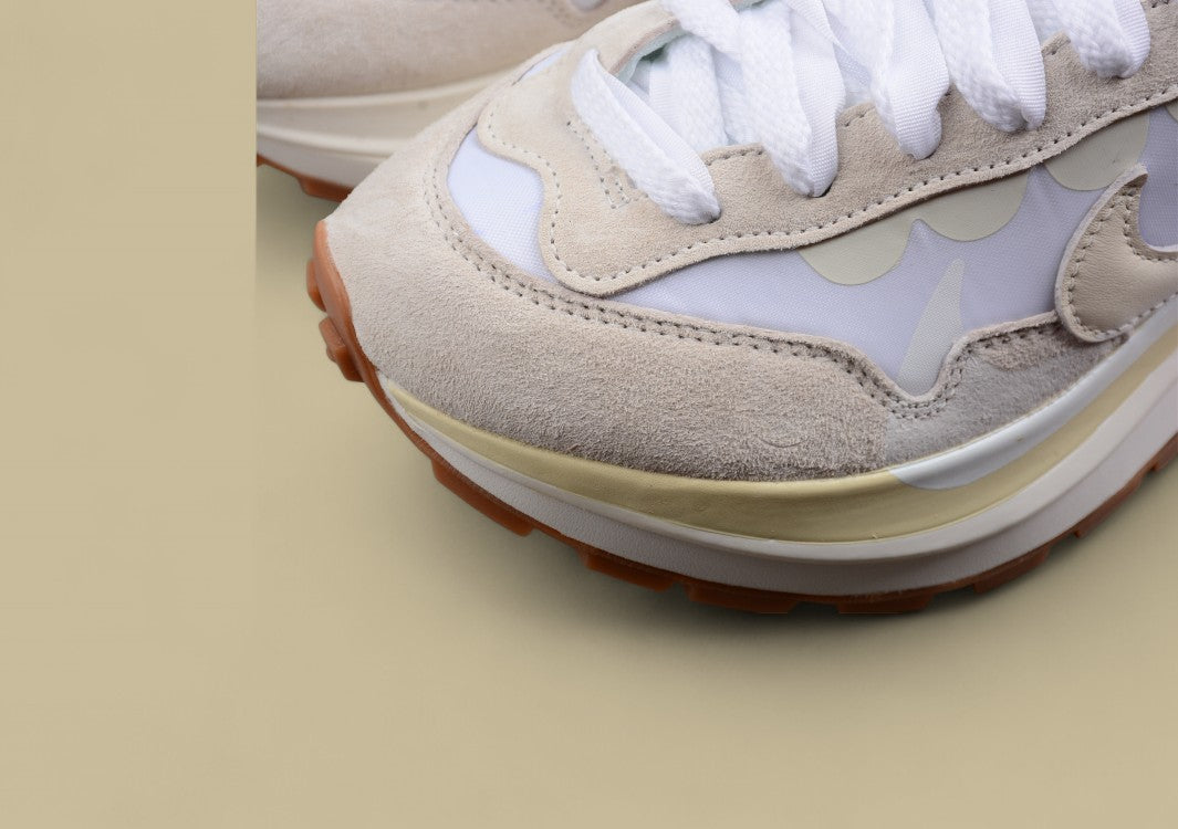 Nike VaporWaffle Sacai Deconstruction White Gray Blend