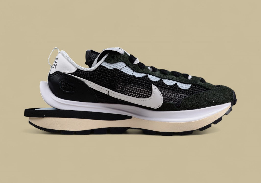 Nike VaporWaffle Sacai Joint Catwalk Deconstruction Edition