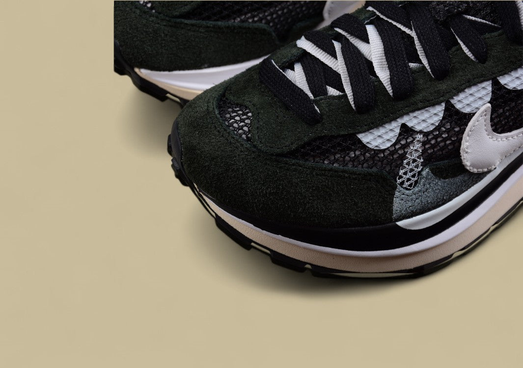 Nike VaporWaffle Sacai Joint Catwalk Deconstruction Edition