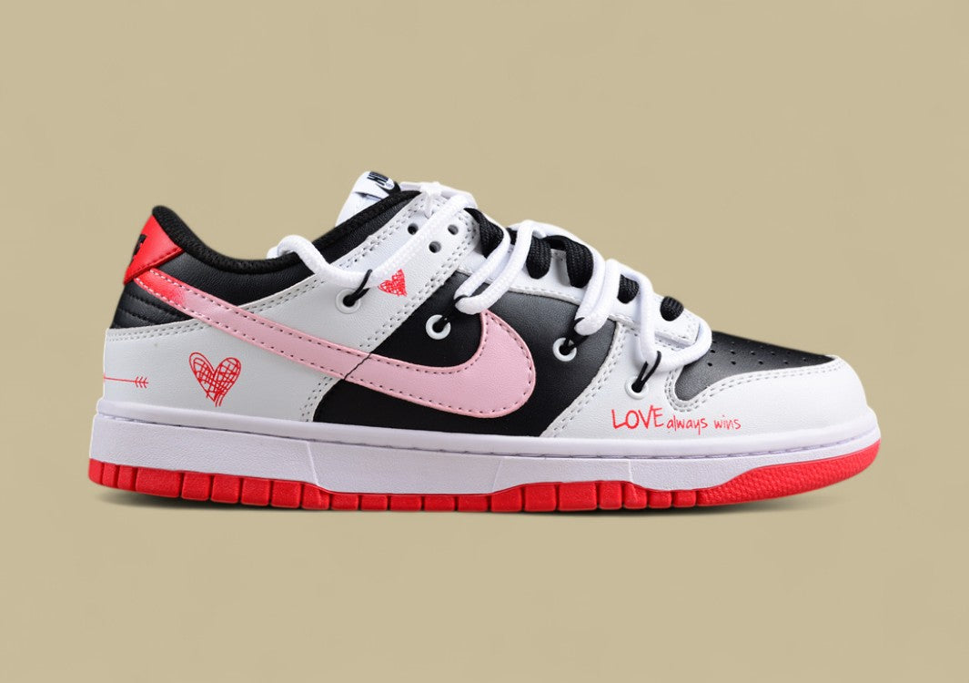 Nk SB Dunk Low Valentine's Day Limited Edition Deconstructed Strap Casual Sneakers