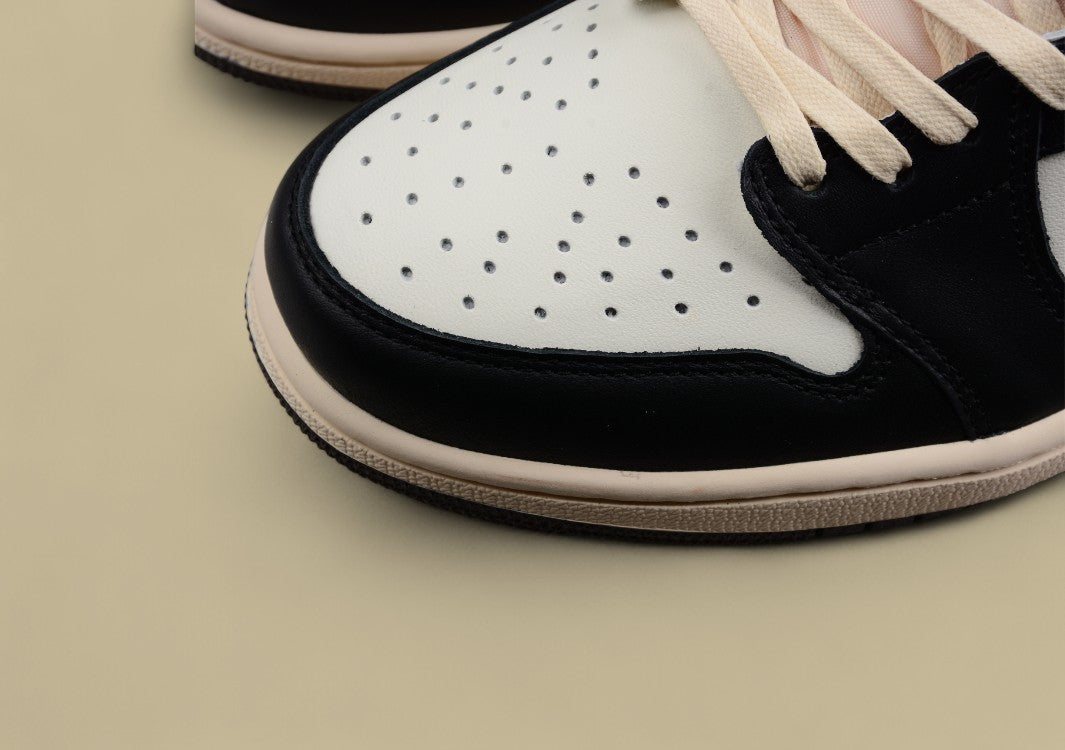 R26 Travis Scott x Air Jordan 1 Low "Dark Mocha"