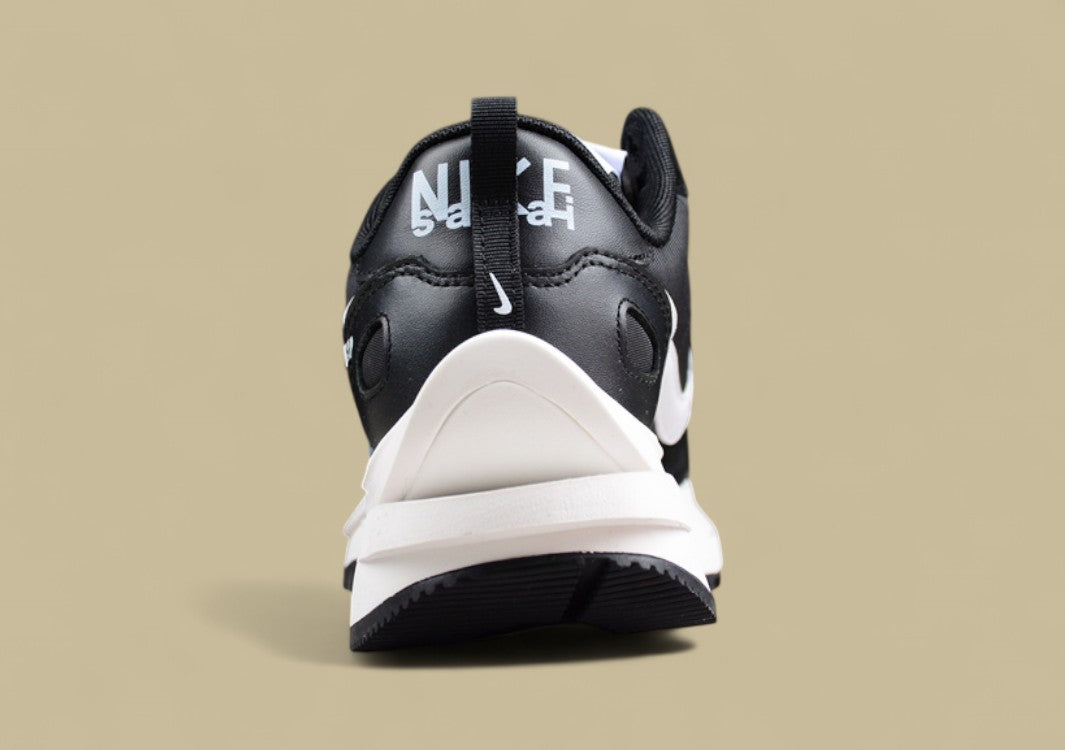 Sacai NK VaporWaffle 3.0 Black White Catwalk Casual Edition