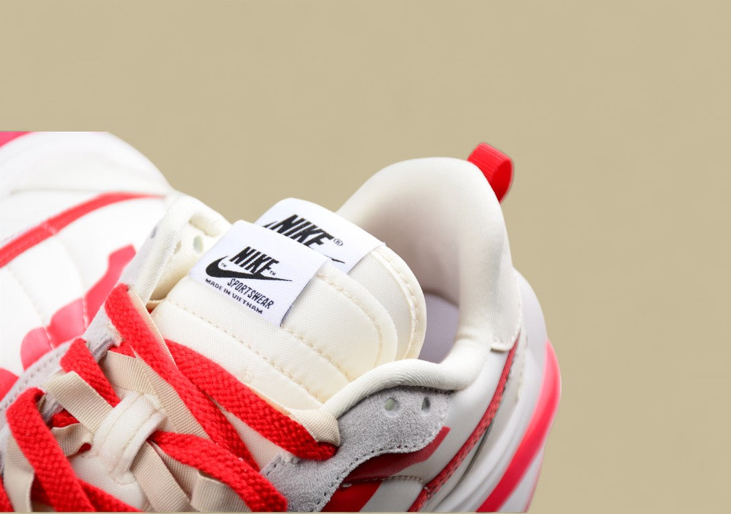 Sacai NK VaporWaffle 3.0 Catwalk Casual Waffle Shoes