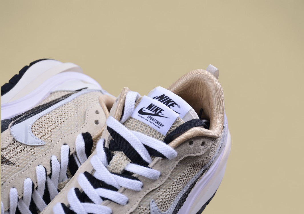 Sacai NK VaporWaffle 3.0 Light Beige Black Catwalk Edition