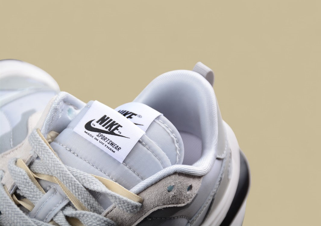 Sacai NK VaporWaffle 3.0 Triple Grey Catwalk Casual Edition