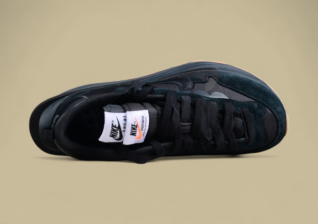 Sacai Nike VaporWaffle Deconstruction Black Warrior Edition