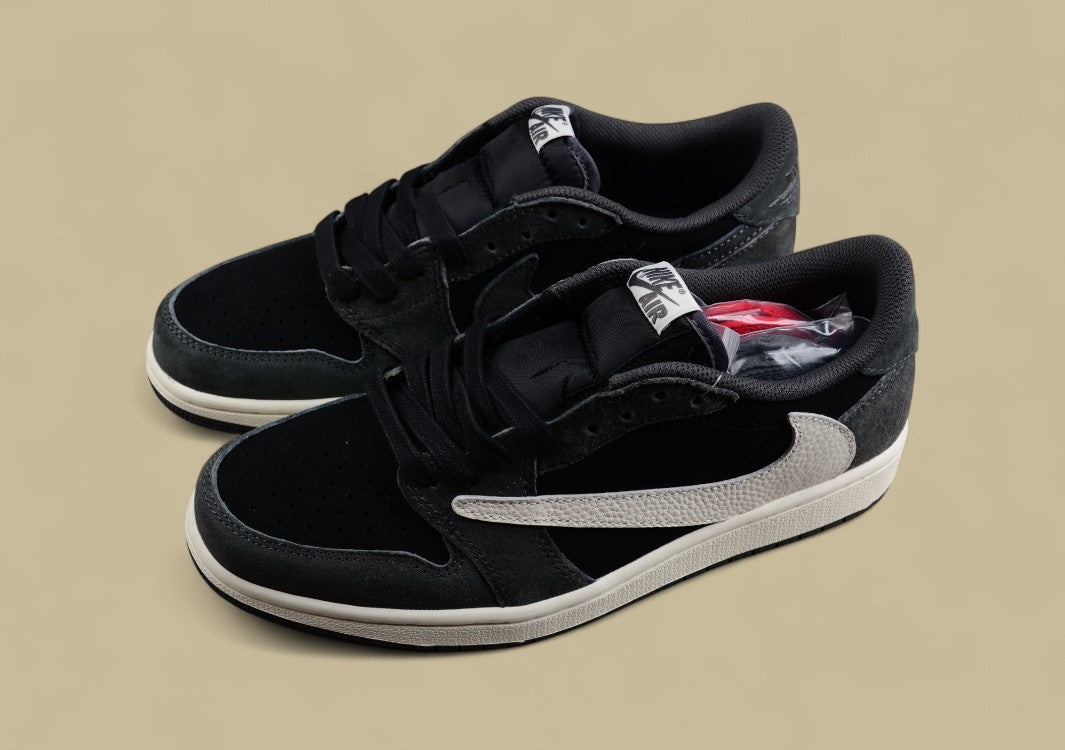 Travis Scott x Air Jordan 1 Low "Hook Black Phantom"