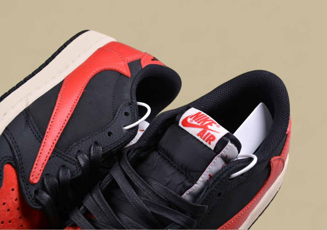 Travis Scott x Air Jordan 1 Low OG Inverted Hook Low-Top