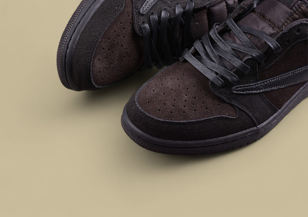 Travis Scott x Air Jordan 1 Low OG "Black Phantom