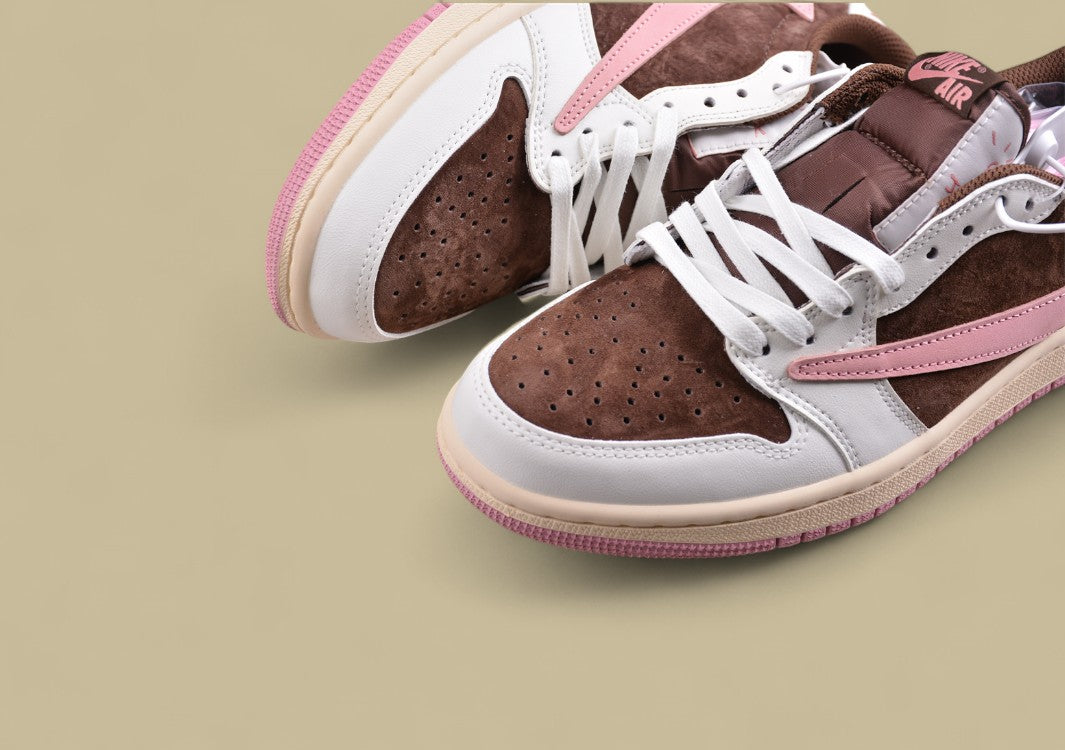 Travis Scott x Air Jordan 1 Low OG "Medium Olive (GS)"