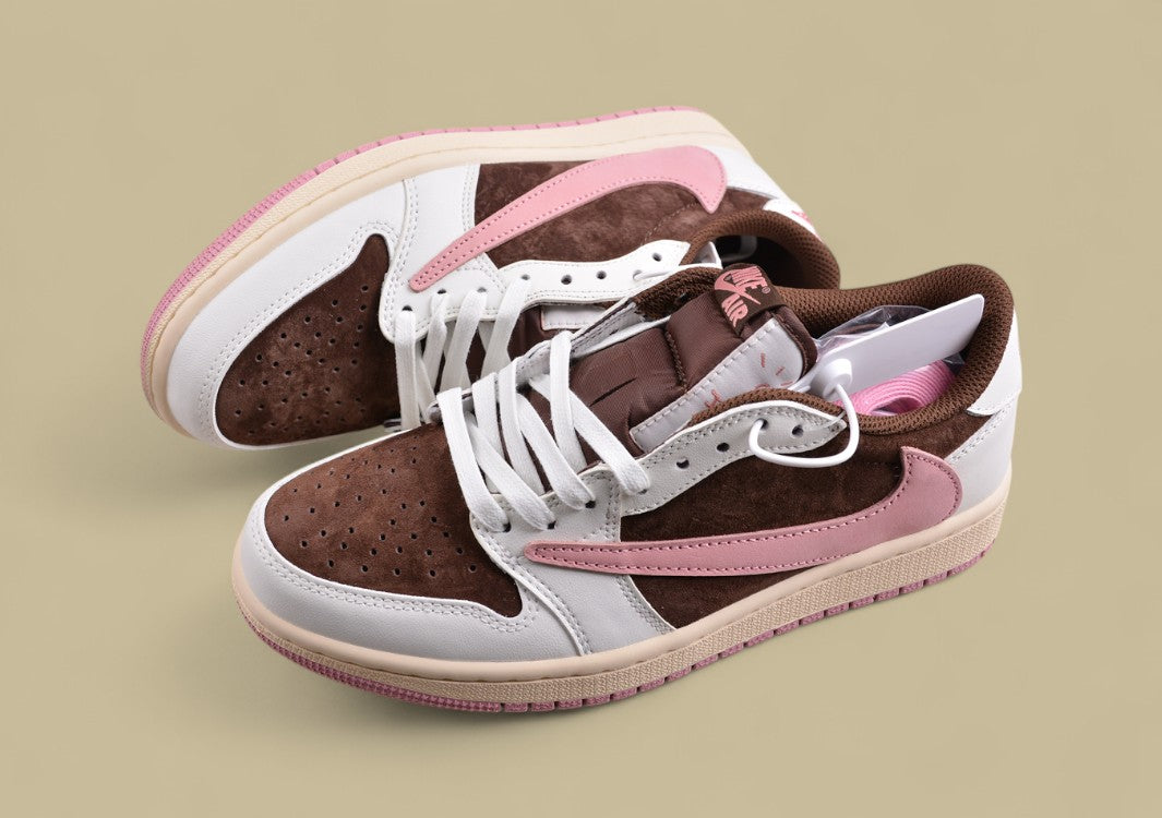 Travis Scott x Air Jordan 1 Low OG "Medium Olive (GS)"