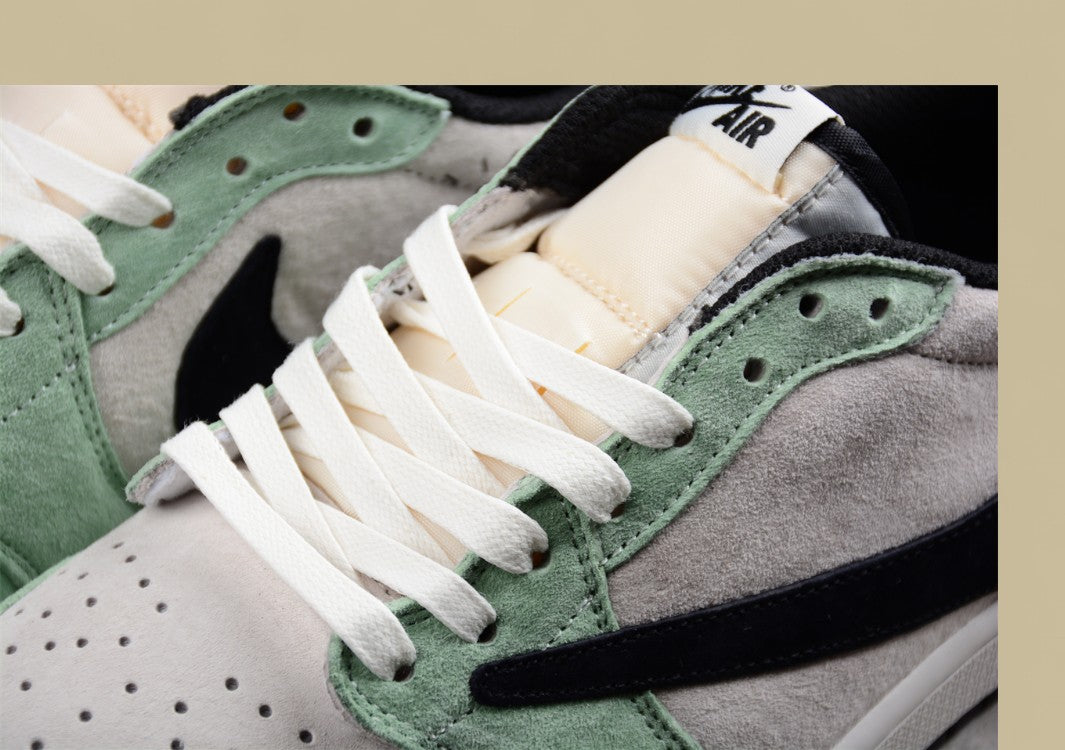 Travis Scott x Air Jordan 1 Low OG Mint Dust
