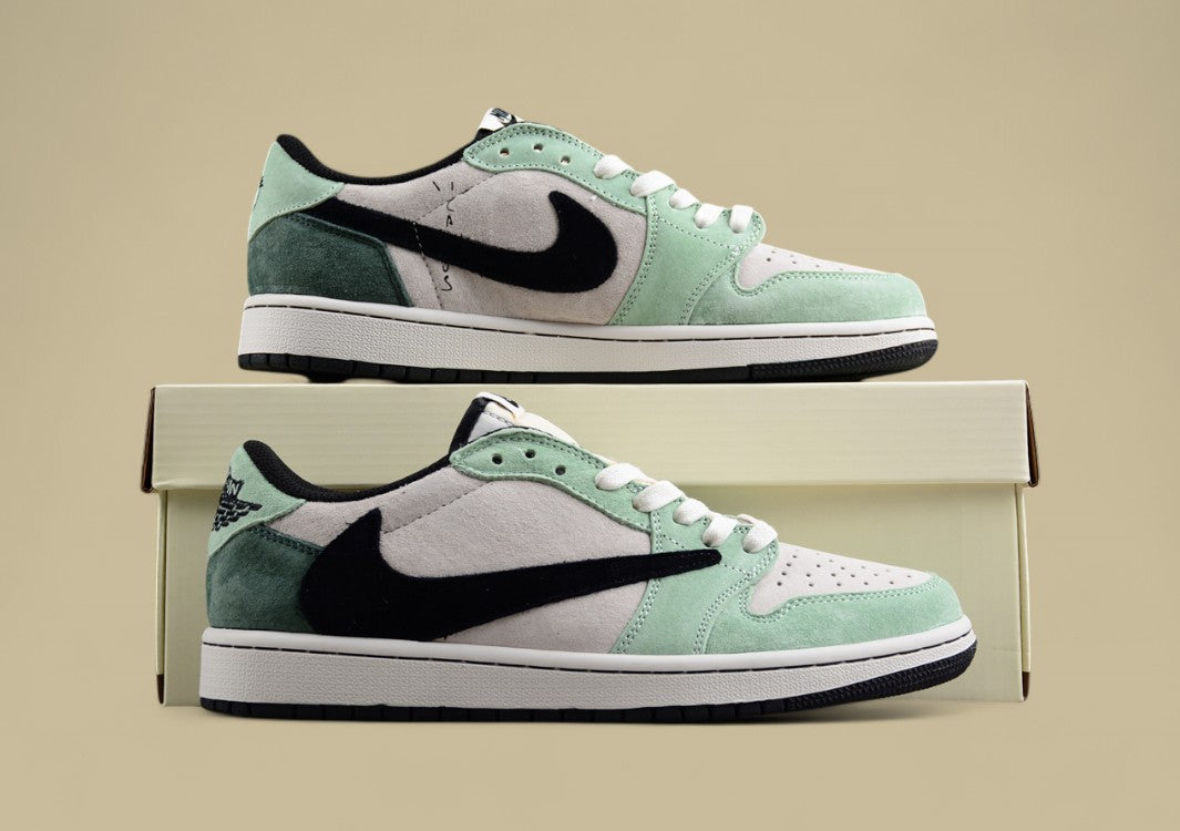 Travis Scott x Air Jordan 1 Low OG Mint Dust