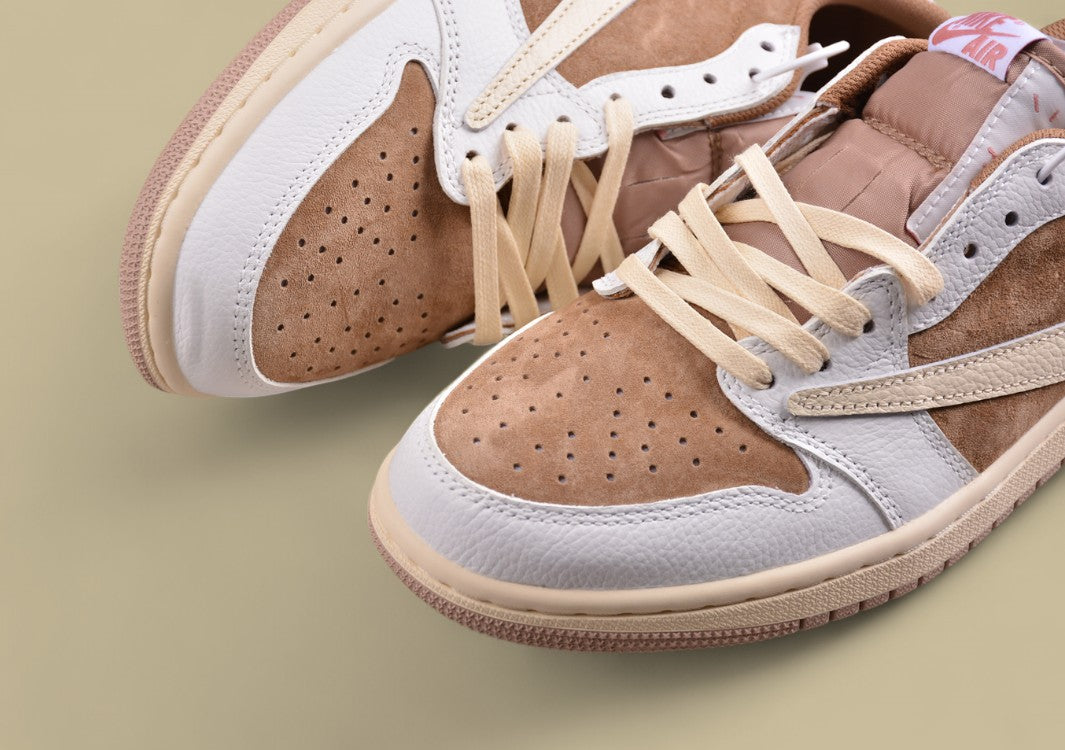 Travis Scott x Air Jordan 1 Low OG Mocha Cream
