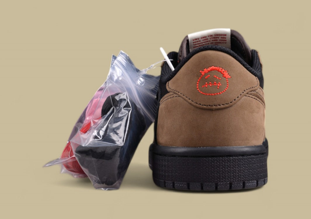 Travis Scott x Air Jordan 1 Low OG "Mocha"
