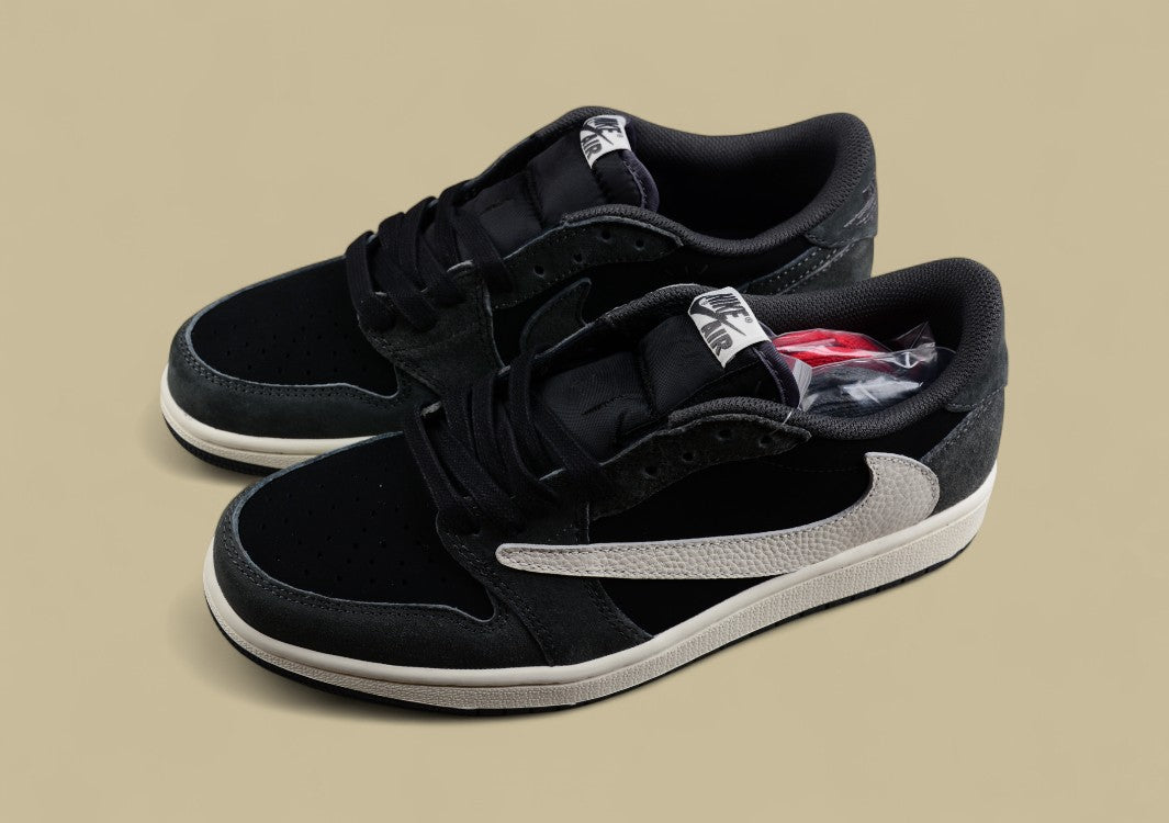 Travis Scott x Air Jordan 1 Low OG Reverse Noir