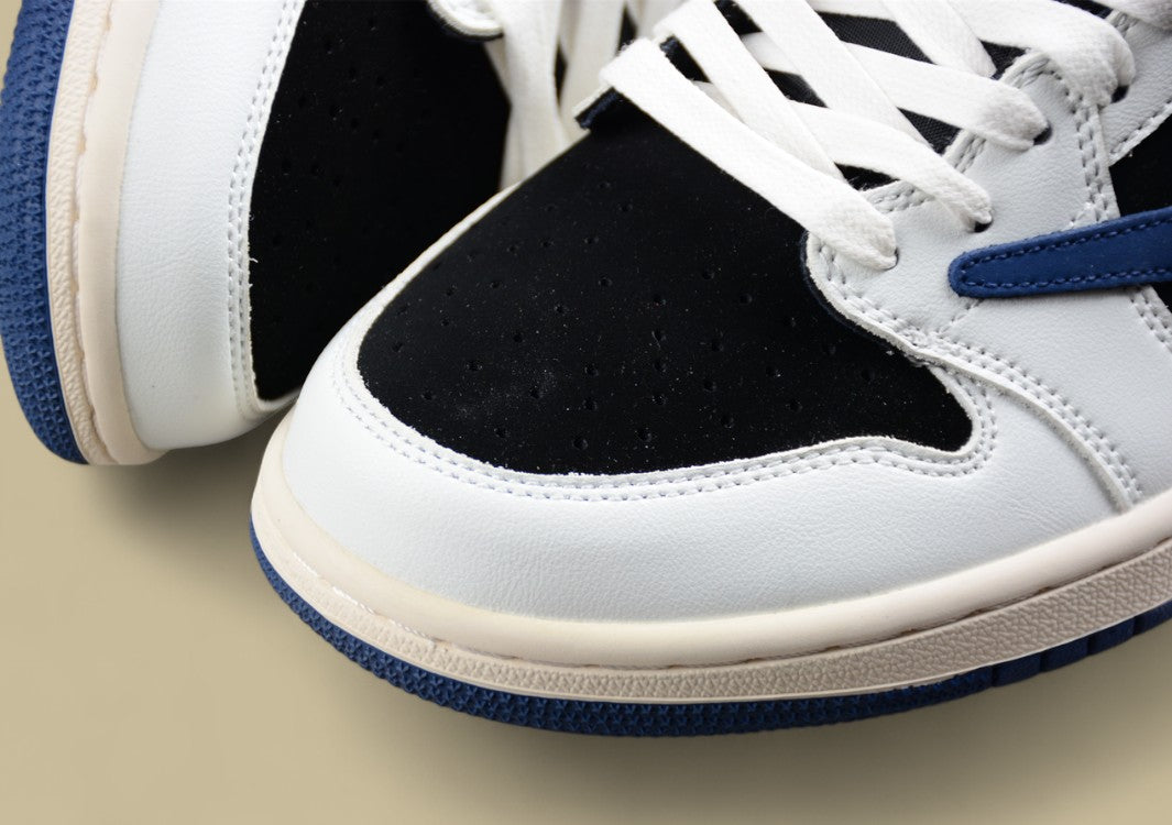 Travis Scott x Air Jordan 1 Low OG Reverse Royal