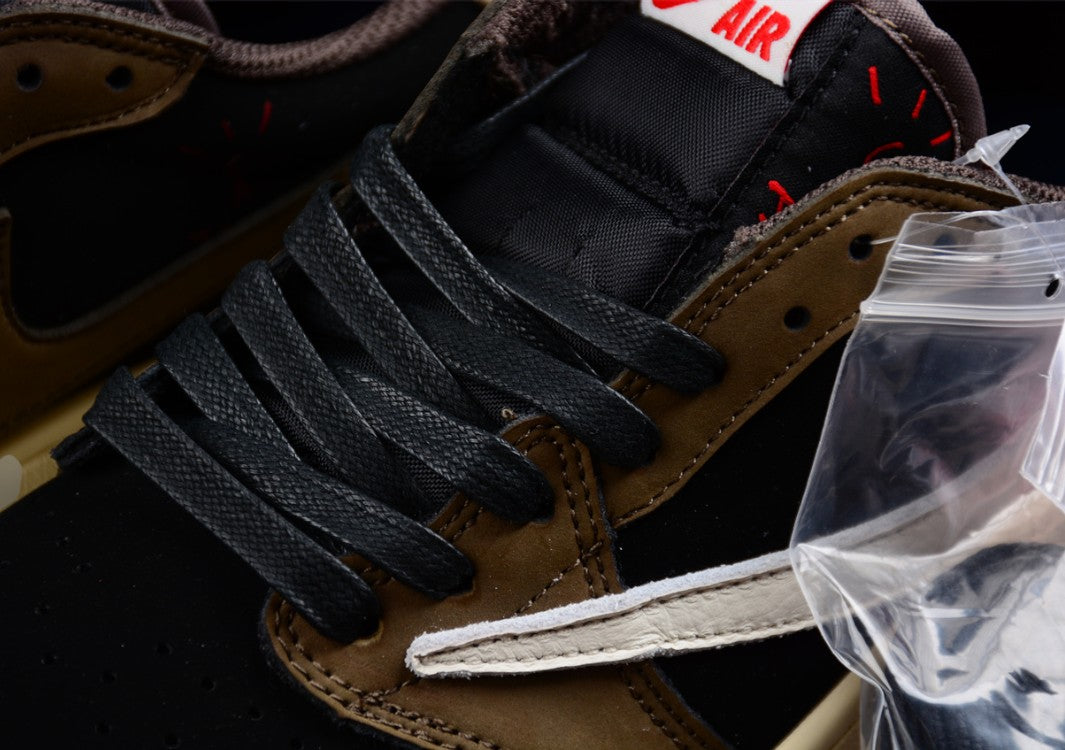 Travis Scott x Air Jordan 1 Low OG “Mocha